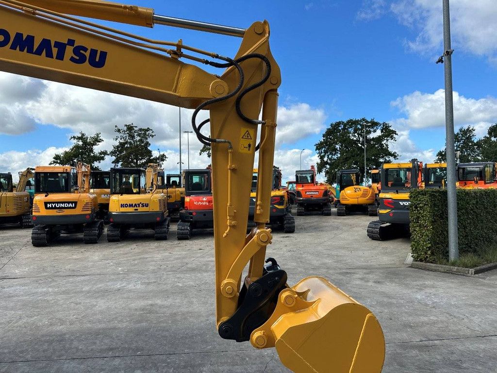 Midi excavator Komatsu PC60-8 Diesel 2013
