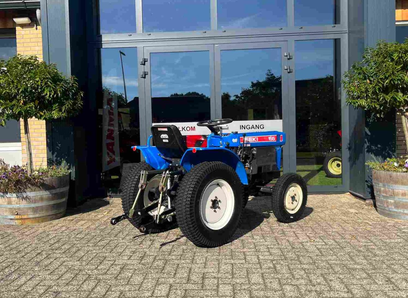 Marge Iseki TX 155 met gazonbanden