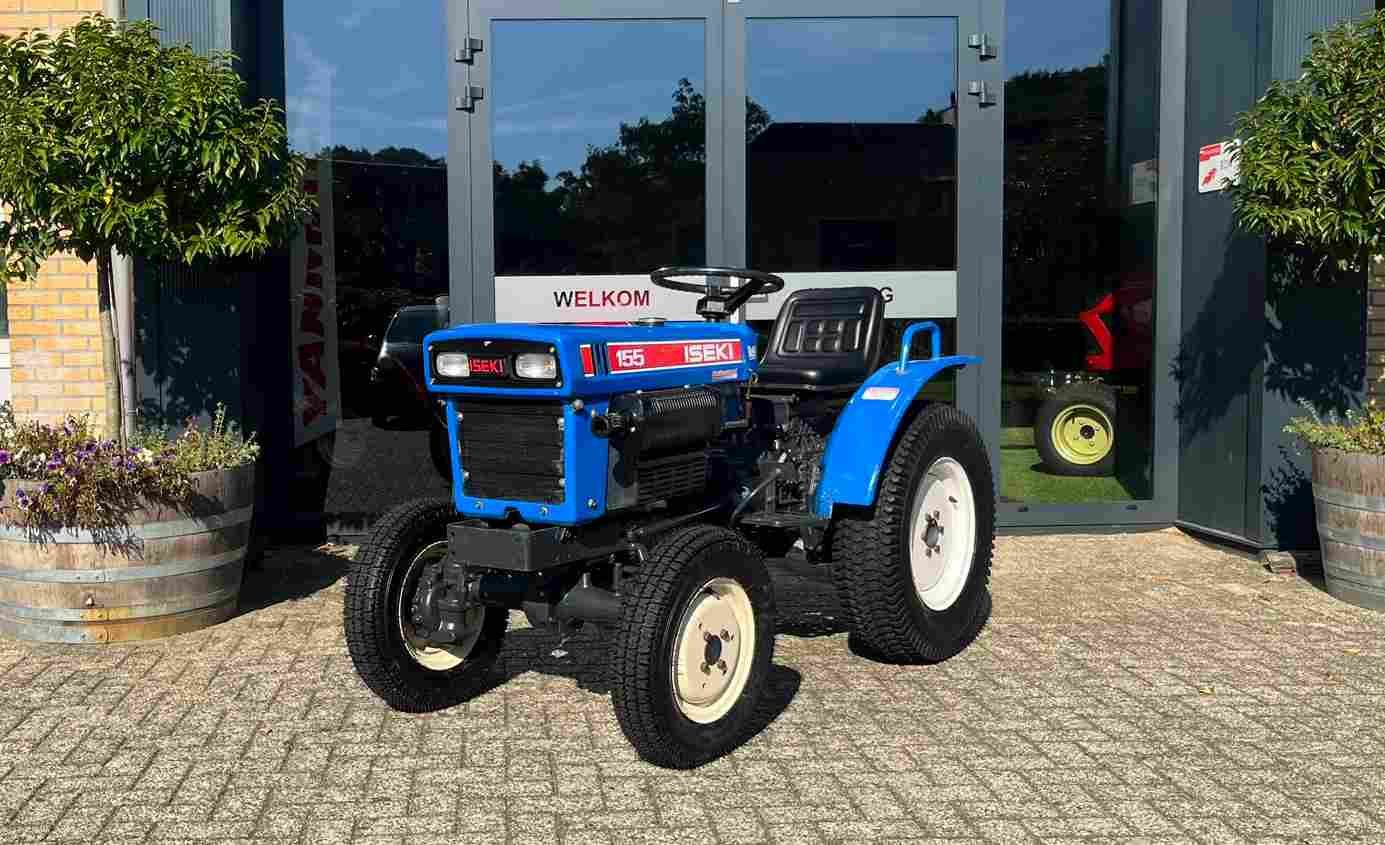 Marge Iseki TX 155 met gazonbanden