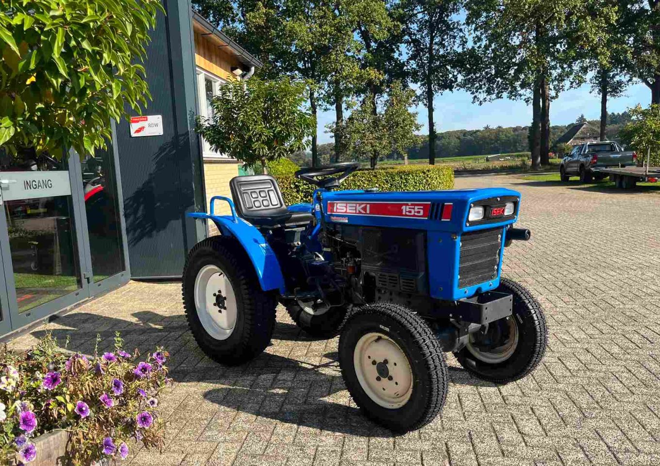 Marge Iseki TX 155 met gazonbanden