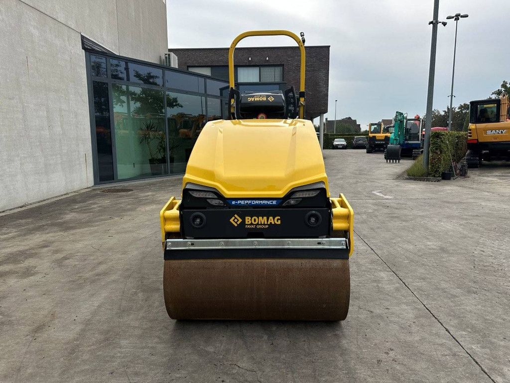Tandem roller Bomag BW 120 Ade-5 Electric 2023