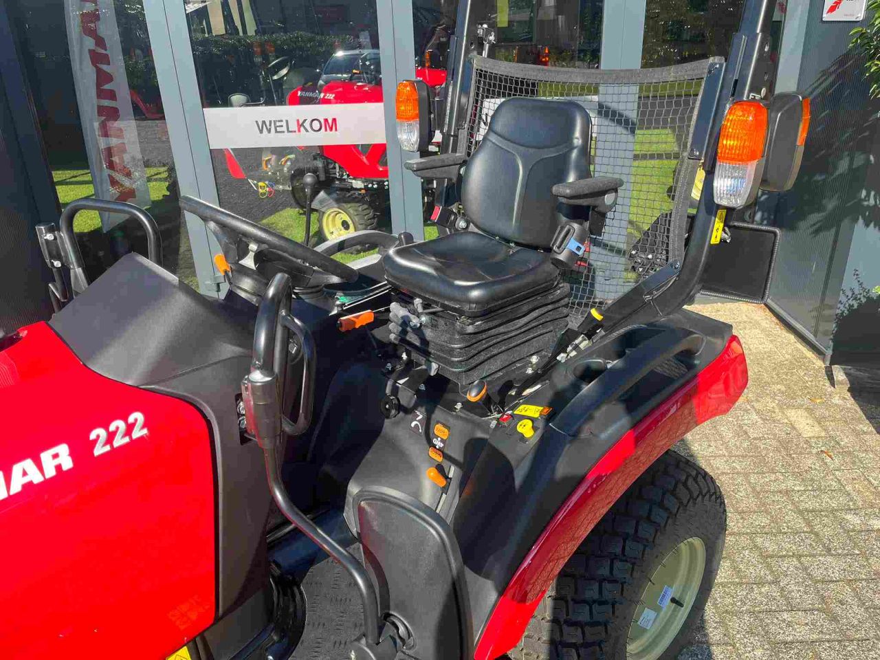 Demo Yanmar SA 222 HST met middenmaaidek voor speciale prijs!