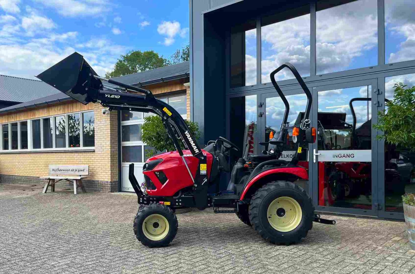 Yanmar SA 326 met overjarige YL210 voorlader voor actieprijs!