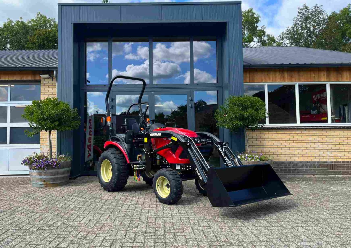 Yanmar SA 326 met overjarige YL210 voorlader voor actieprijs!