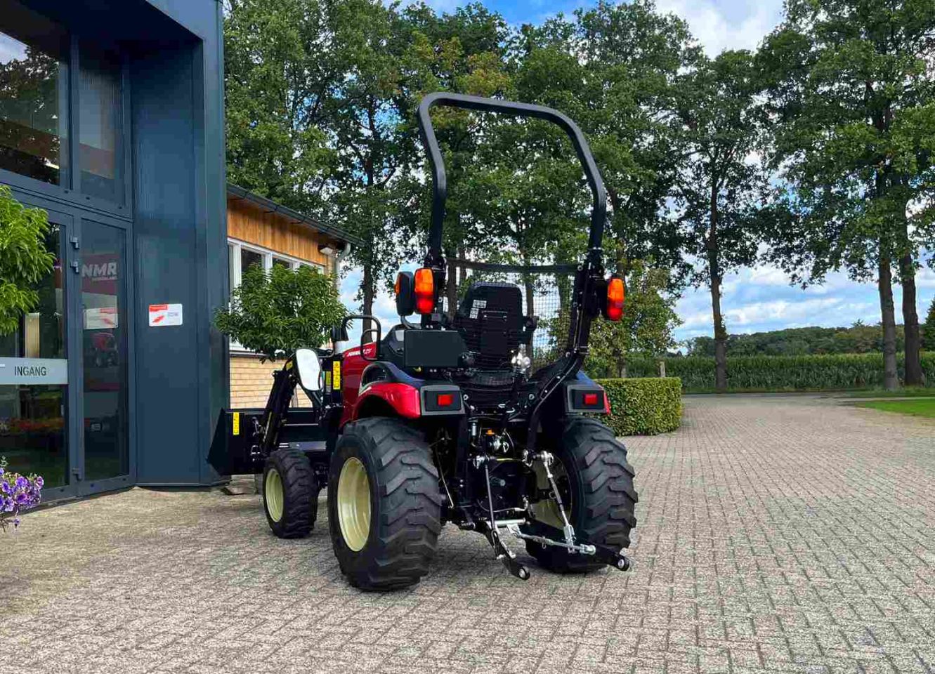 Yanmar SA 326 met overjarige YL210 voorlader voor actieprijs!
