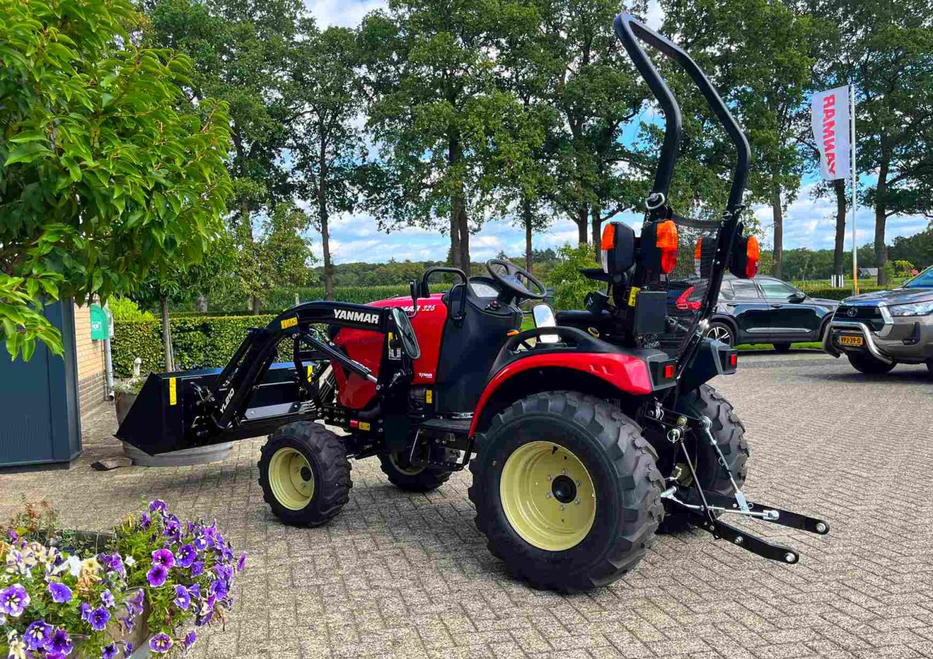 Yanmar SA 326 met overjarige YL210 voorlader voor actieprijs!