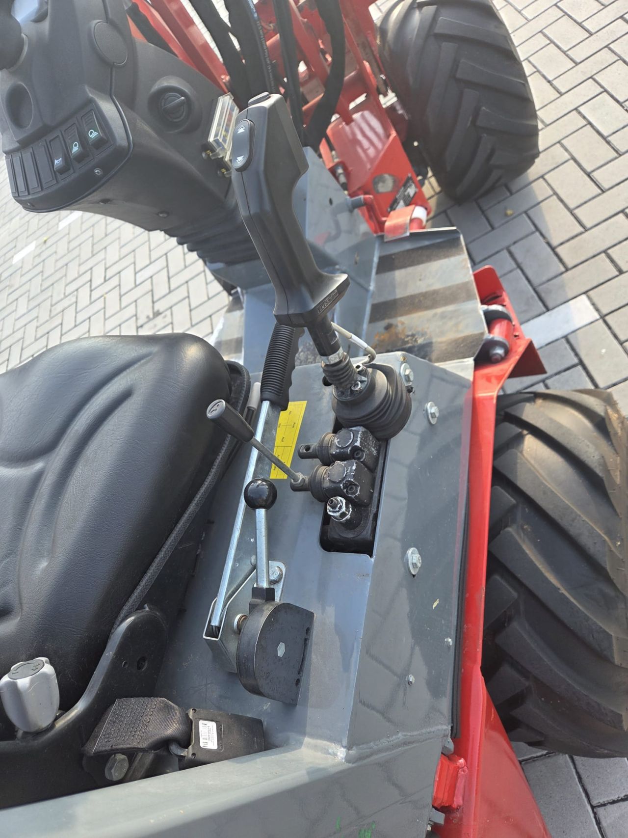 Fuchs F853h brede banden, hoge bok