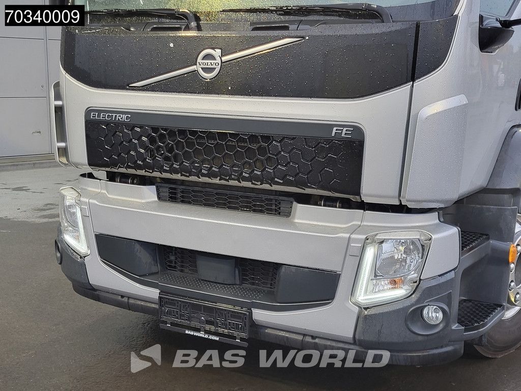 Volvo FE FEE 62R 6X2 100% electric 200kW chassis Full Air Suspension Steering axle ACC Airco