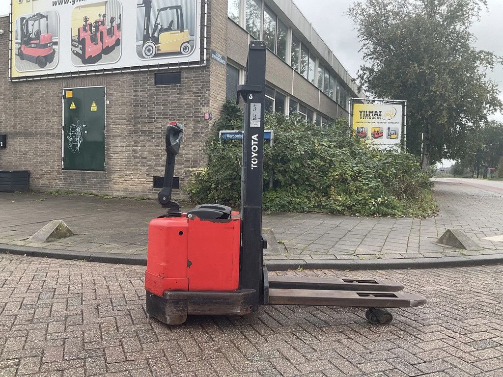 Toyota 7SM12F 1200KG 2.70METER STAPELAAR / HEFTRUCK
