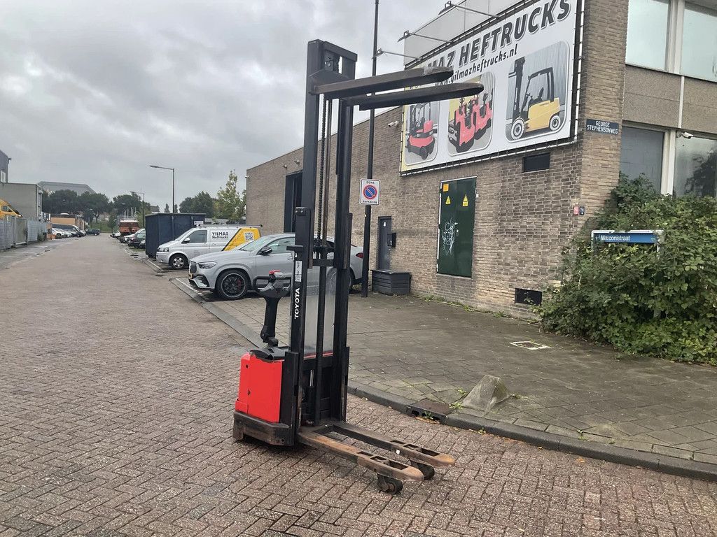 Toyota 7SM12F 1200KG 2.70METER STAPELAAR / HEFTRUCK