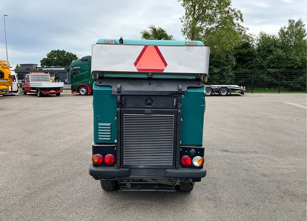 Bucher Citycat 2020 Euro 5 with 3-rd brush