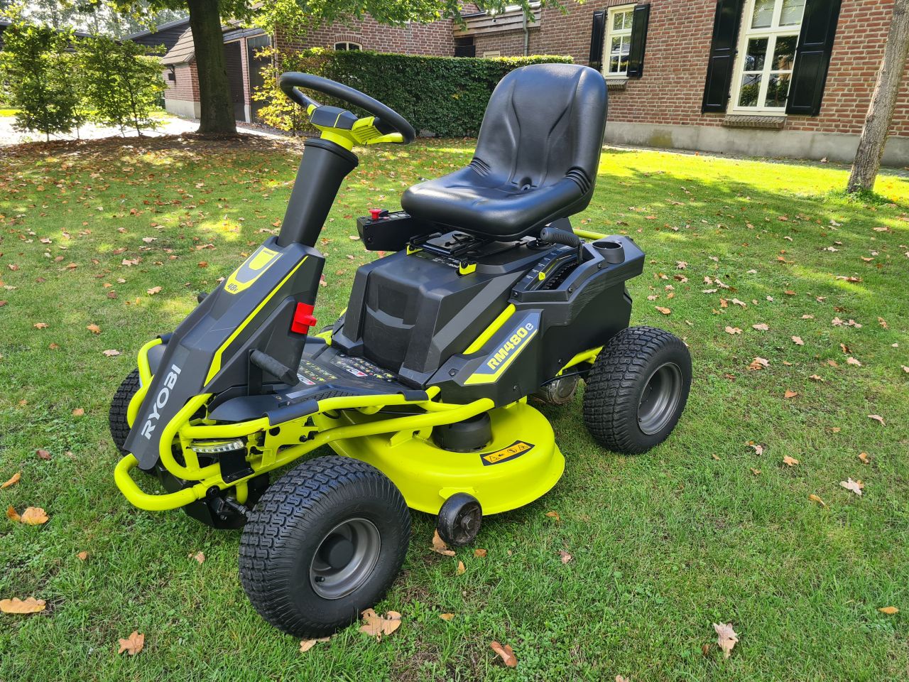 Ryobi RM 480 e accu zitmaaier 96 cm maaidek nieuwe accu's