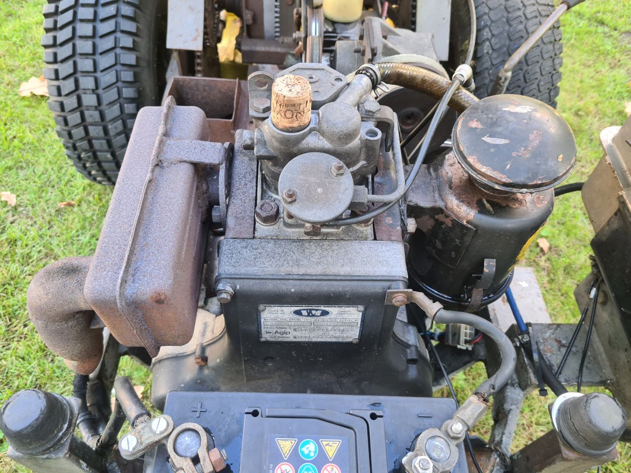 Walker zeroturn zitmaaier met diesel motor.
