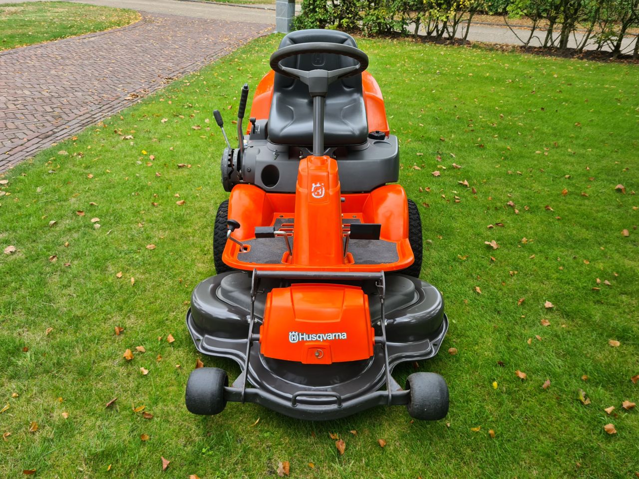 Husqvarna Rider R13c hydrostaat frontmaaier nieuw maaidek.