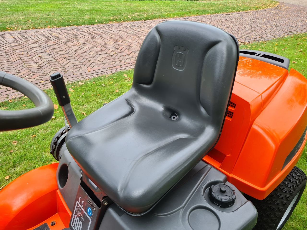 Husqvarna Rider R13c hydrostaat frontmaaier nieuw maaidek.