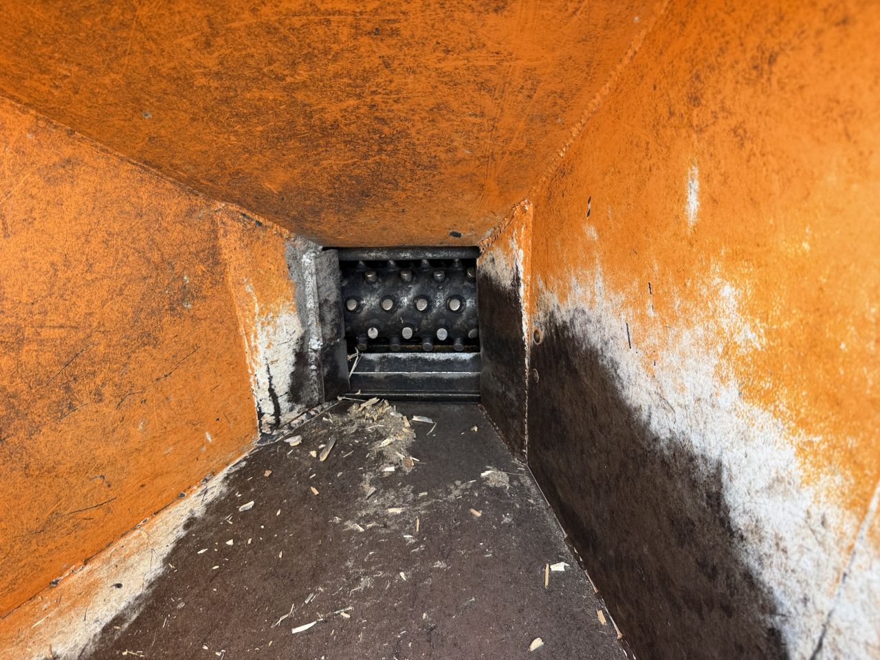 2 x Hout versnipperaar , 1 maal met eigen motor en 1 x Aftakas