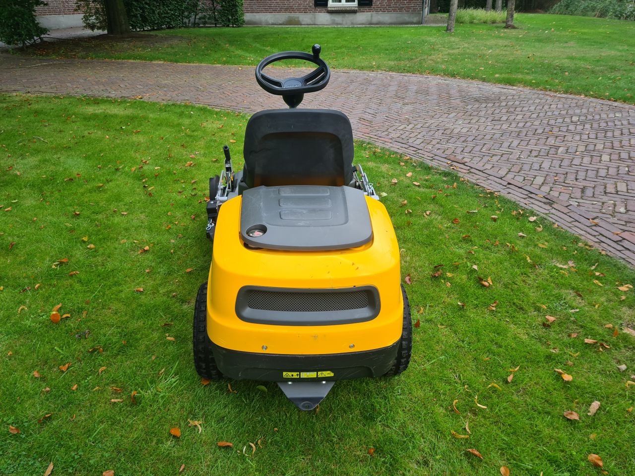 Stiga park 220 frontmaaier hydrostaat met nieuw maaidek.