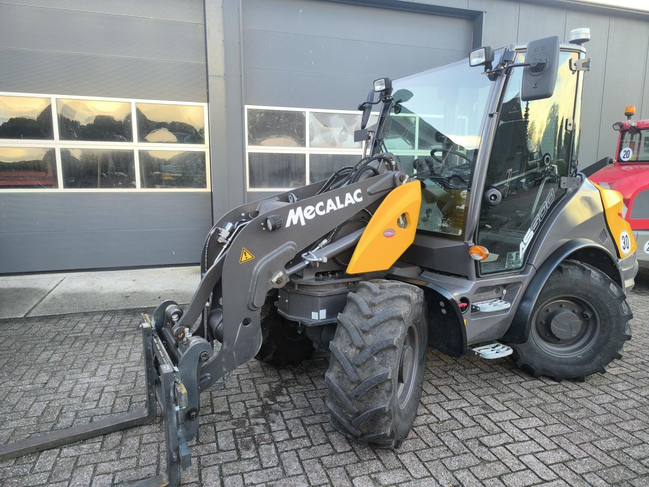 MECALAC AS600 (30KM)