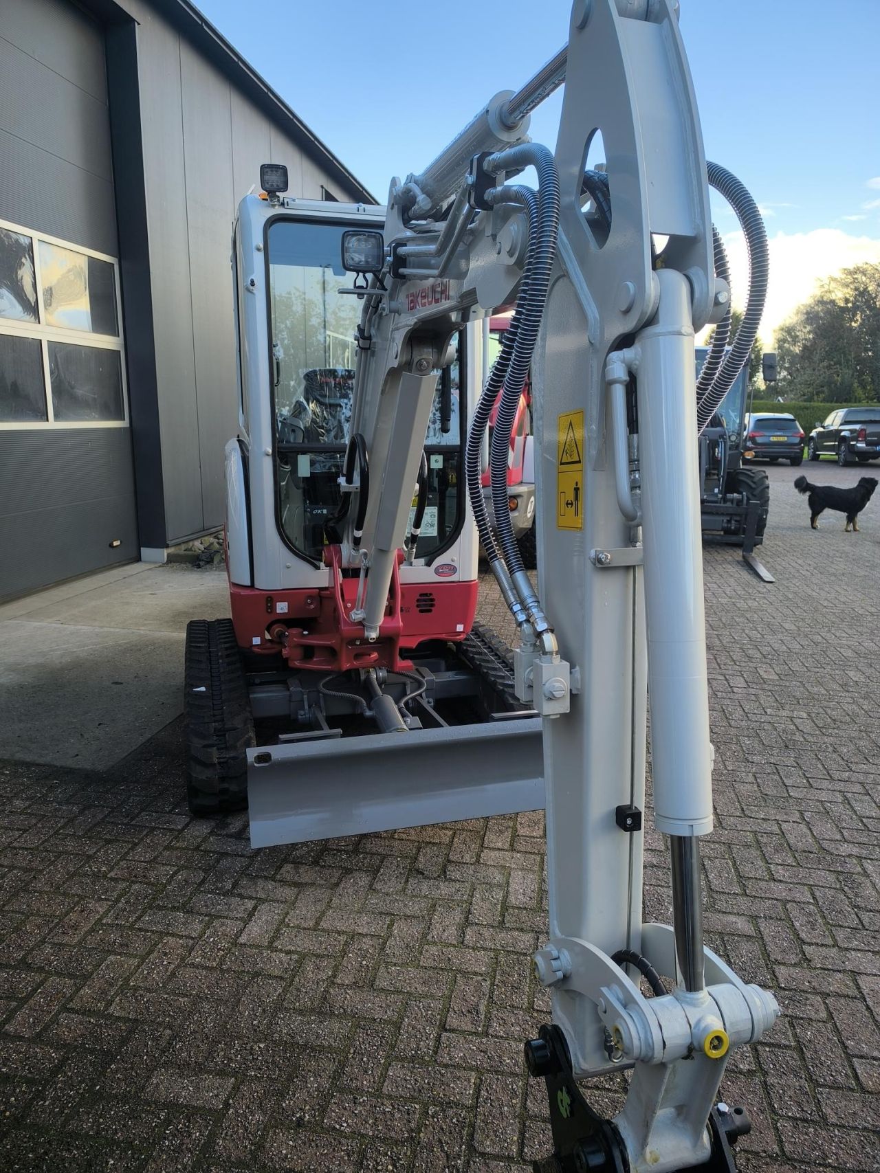 TAKEUCHI TB225