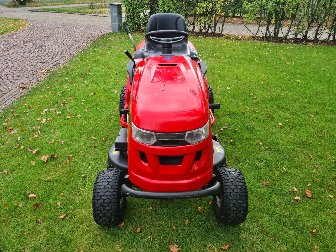 Snapper LT200RD zitmaaier met opvangbak hydrostaat 19.5 pk.
