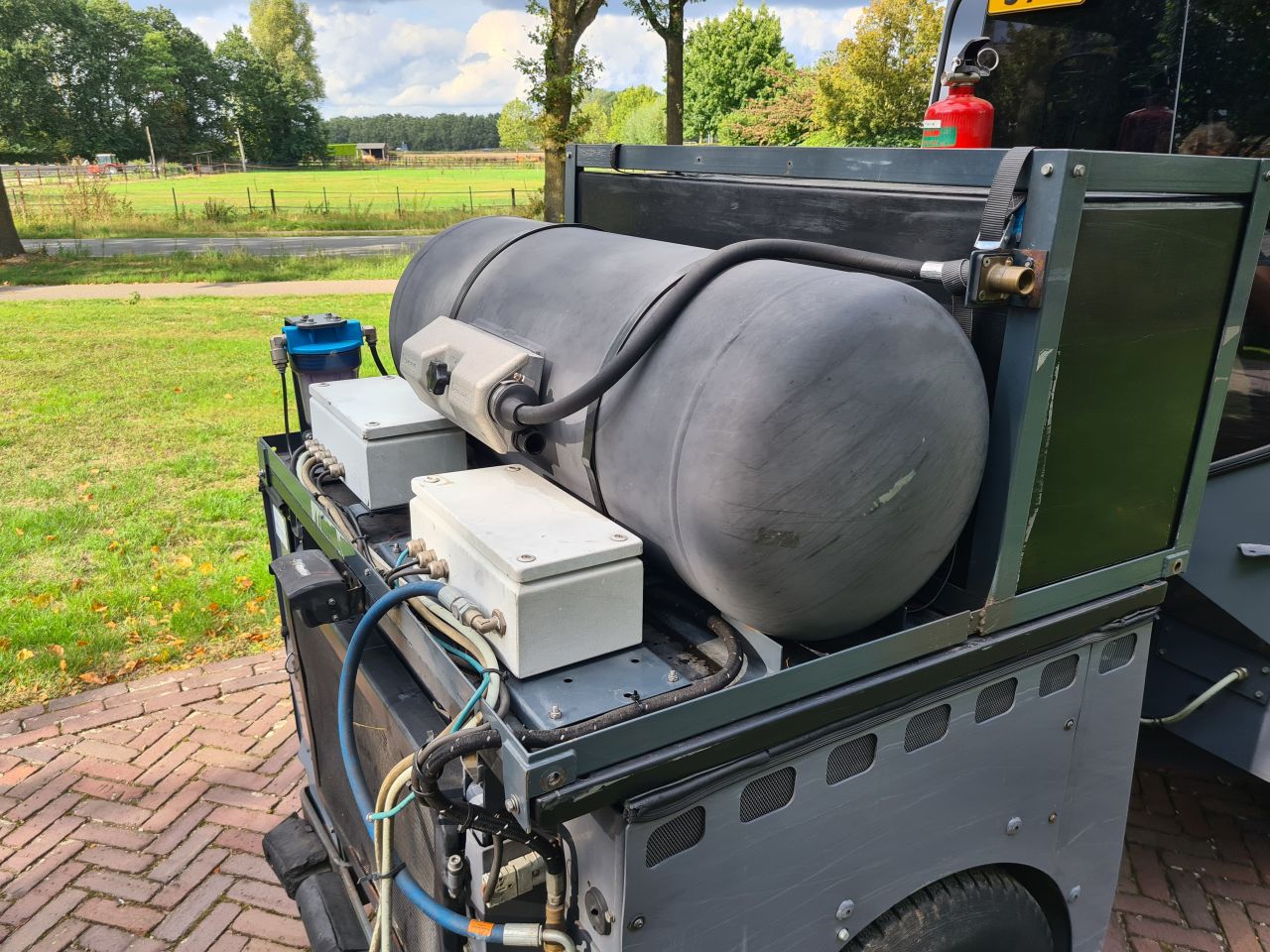 Lm trac 336 werktuigdrager met Hoaf brander.