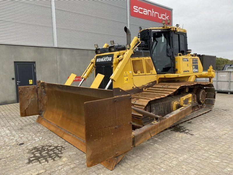 Komatsu D65PXI-18EO