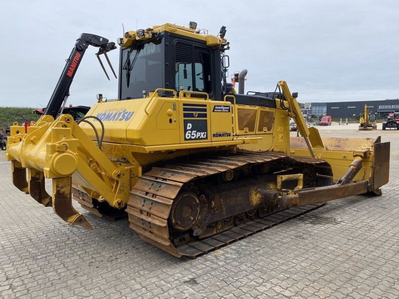 Komatsu D65PXI-18EO