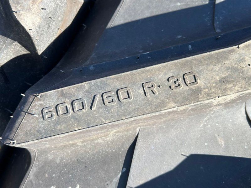 Trelleborg 710/60R42 + 600/60R30 VF afm.