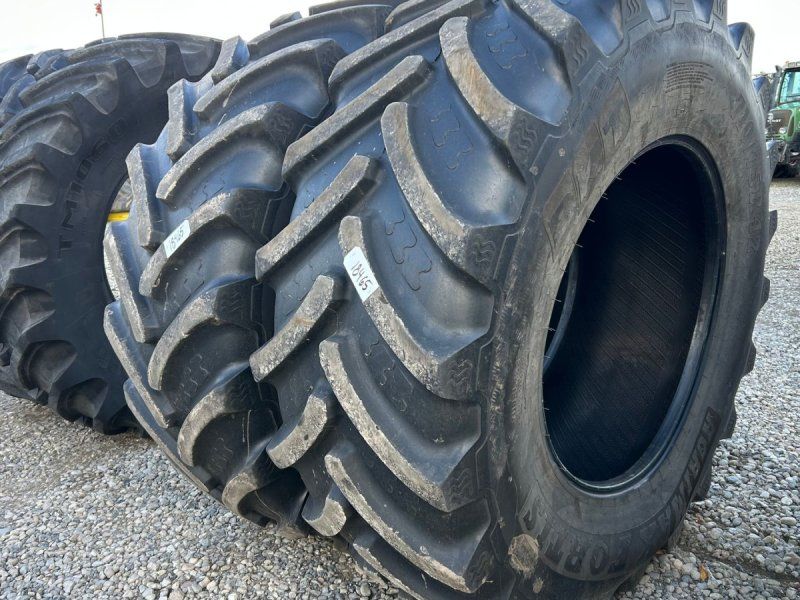 BKT 710/75R42