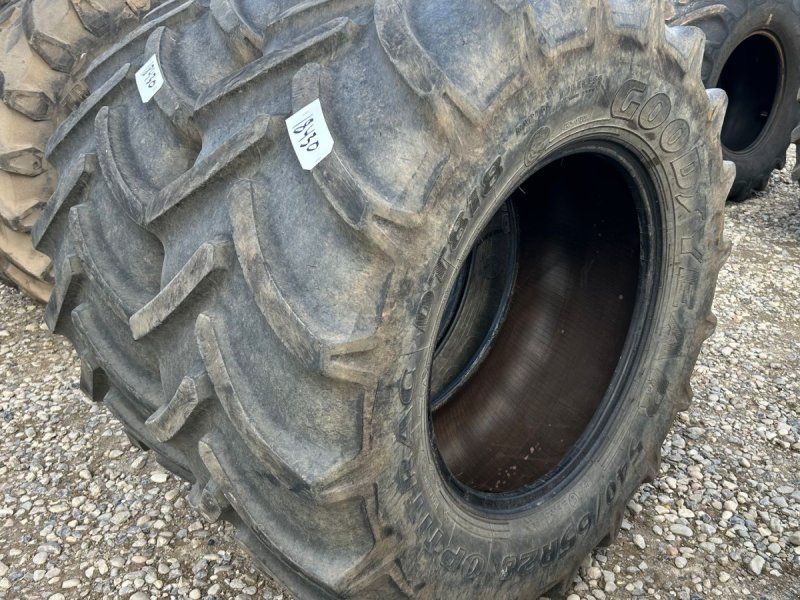Goodyear 540/65R28
