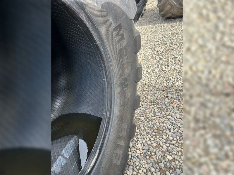 Michelin 1050/50R32