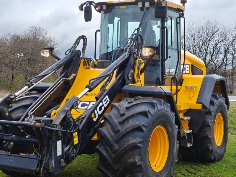JCB 435s