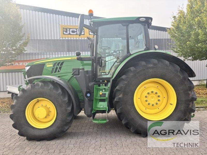 John Deere 6215 R