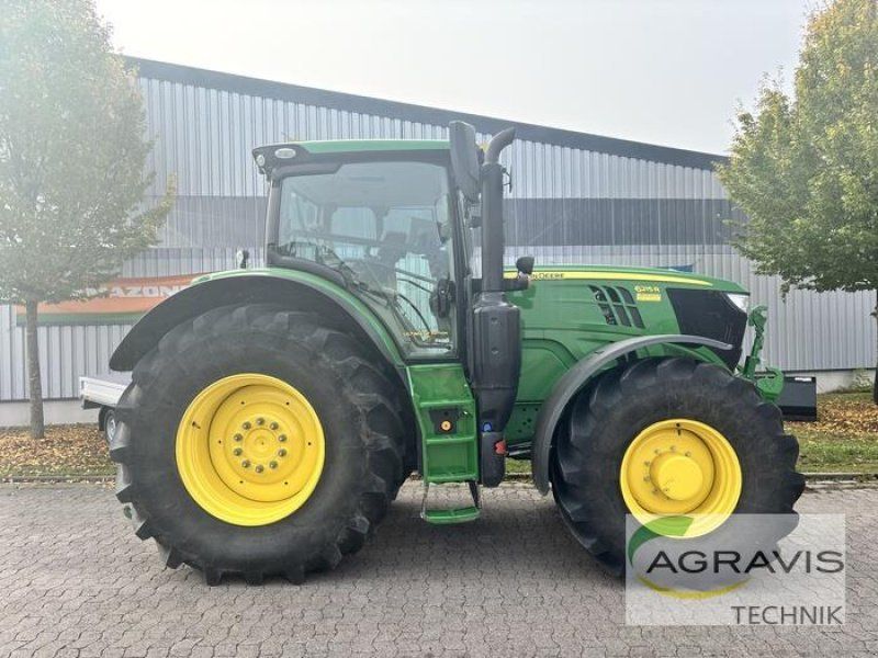 John Deere 6215 R
