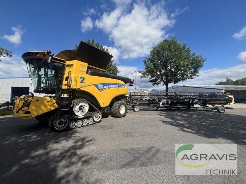 New Holland CR 9.90 RAUPE + MAC DON  FD 241