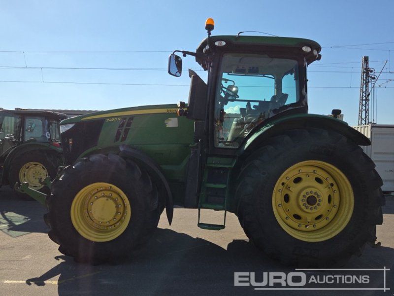 John Deere 7230R