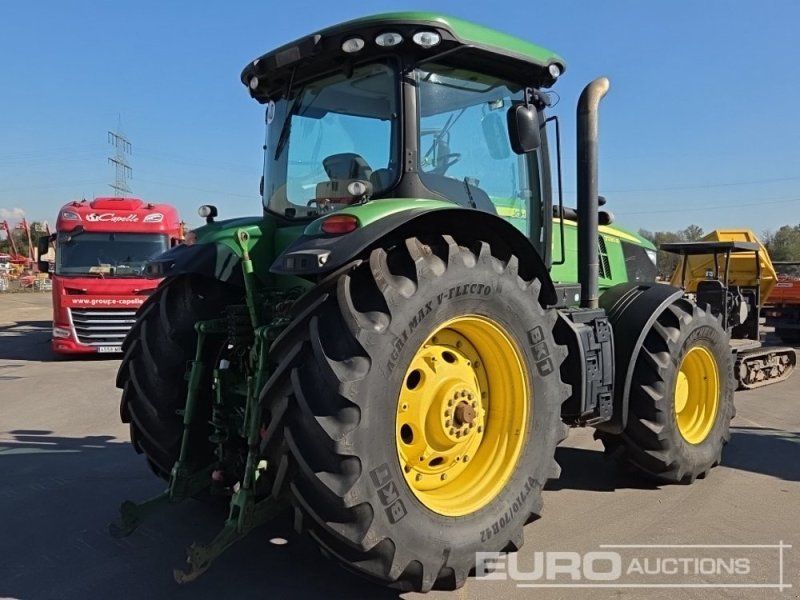 John Deere 7230R