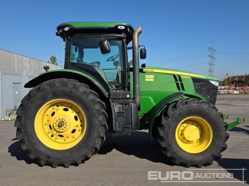 John Deere 7230R