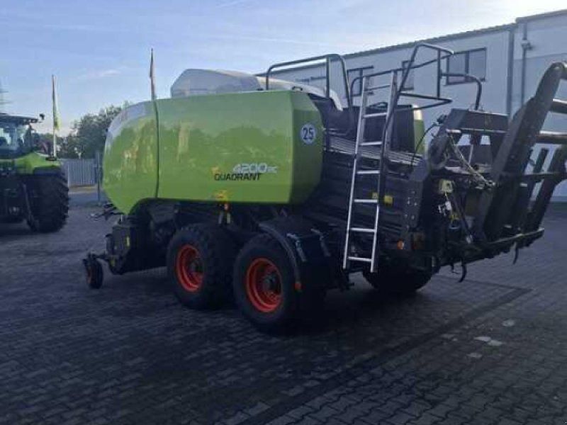 Claas QUADRANT 4200 RC TA