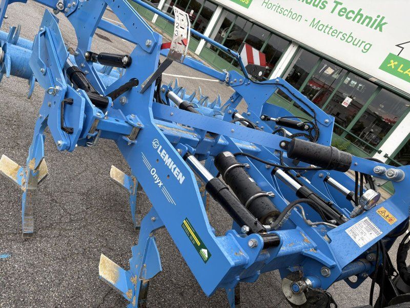 Lemken ONYX MR/300