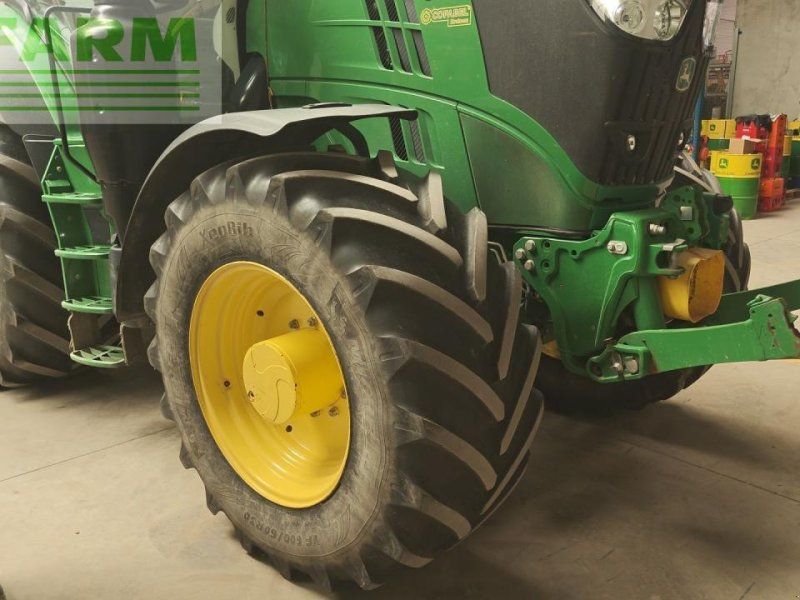 John Deere 6175R
