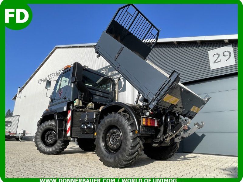 Mercedes-Benz Unimog U400 Agrar , Zugmaschine für Turmdrehkran, Mobilkran