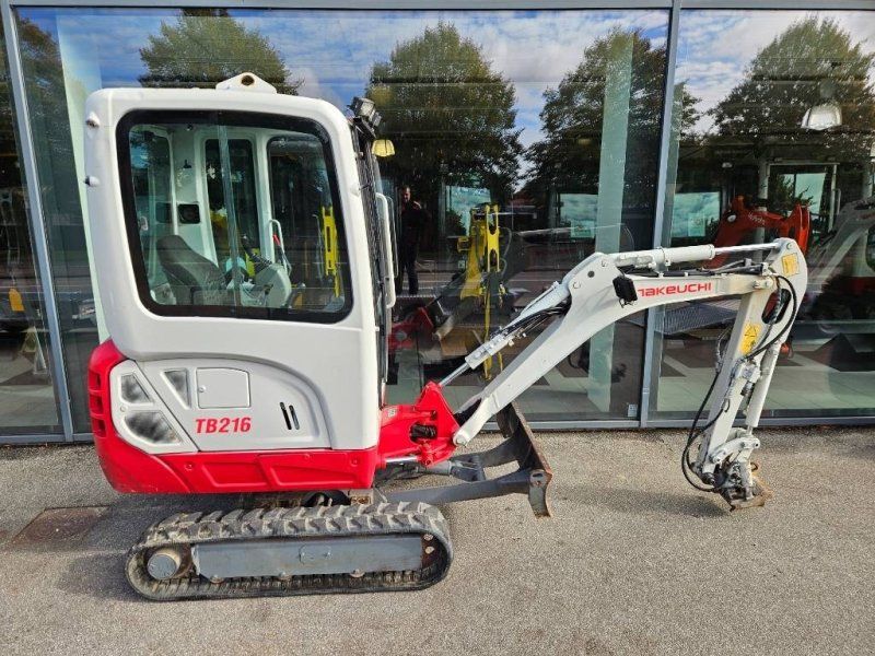 Takeuchi TB 216