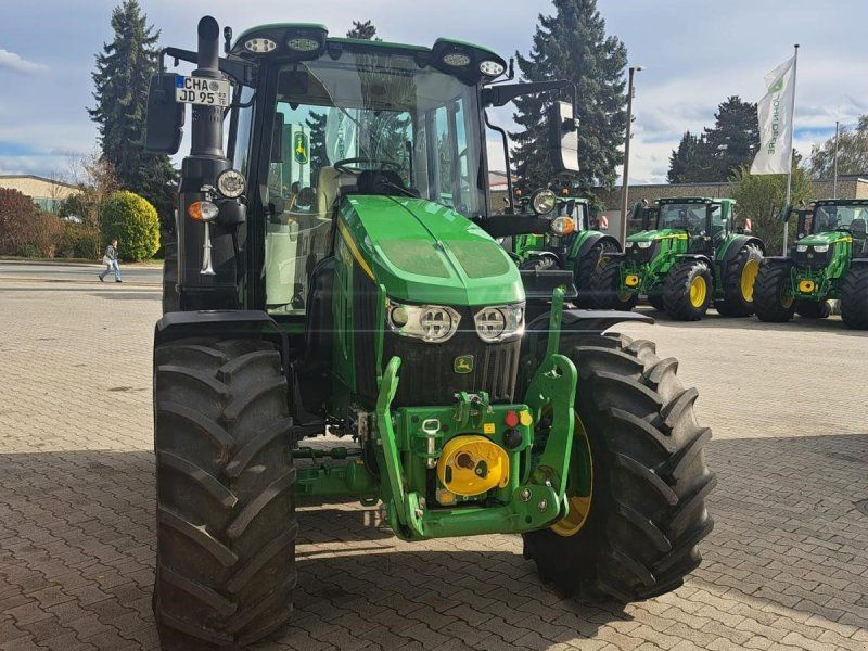 John Deere 6090M
