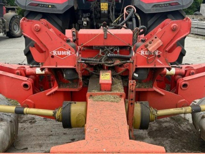 Kuhn GMD 883