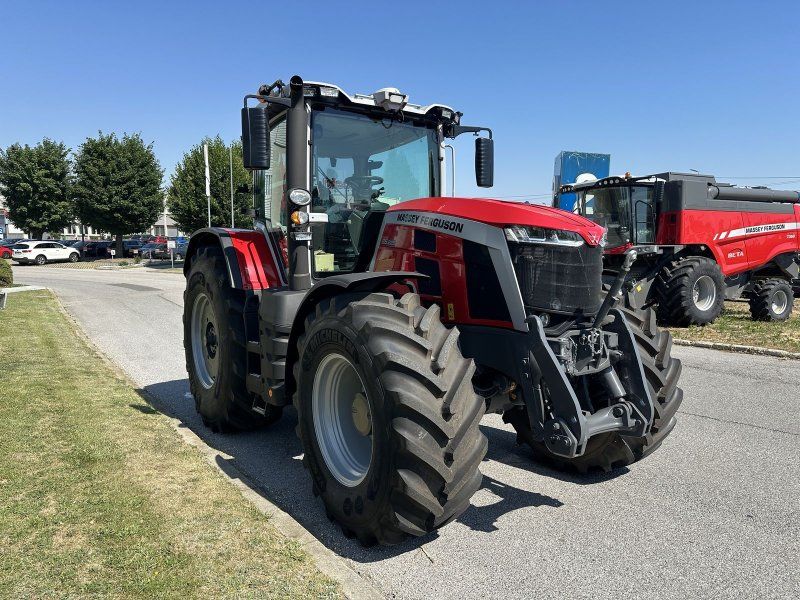 Massey Ferguson 8S.225