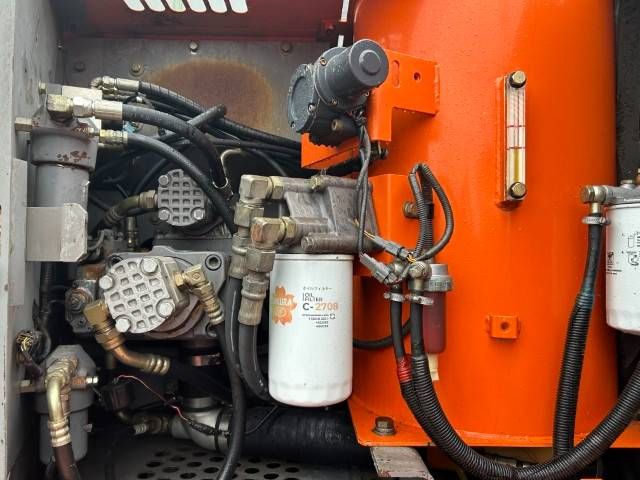 Hitachi ZX 130 W