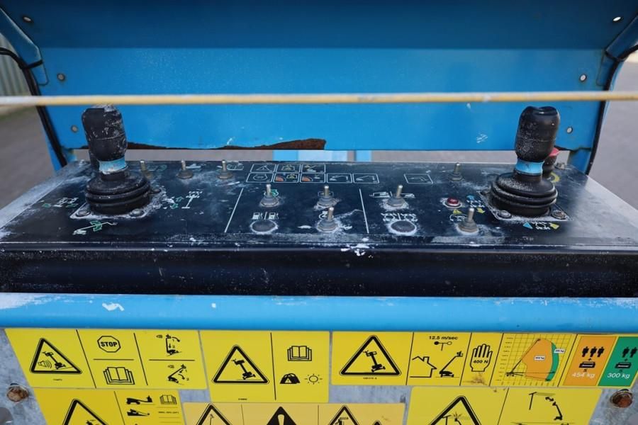 Genie S85XC Valid inspection, Diesel, 4x4 Drive, 28m Wor