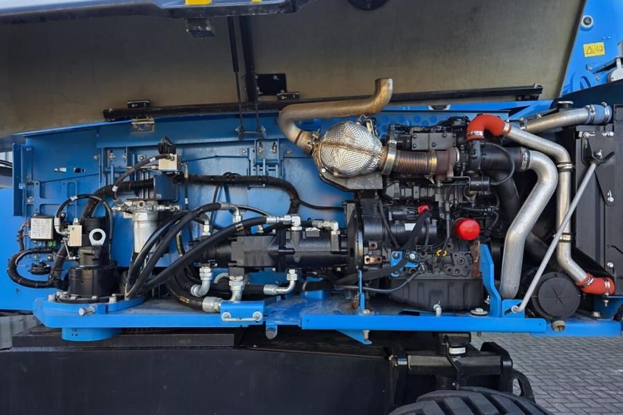 Genie S85XC Valid inspection, Diesel, 4x4 Drive, 28m Wor