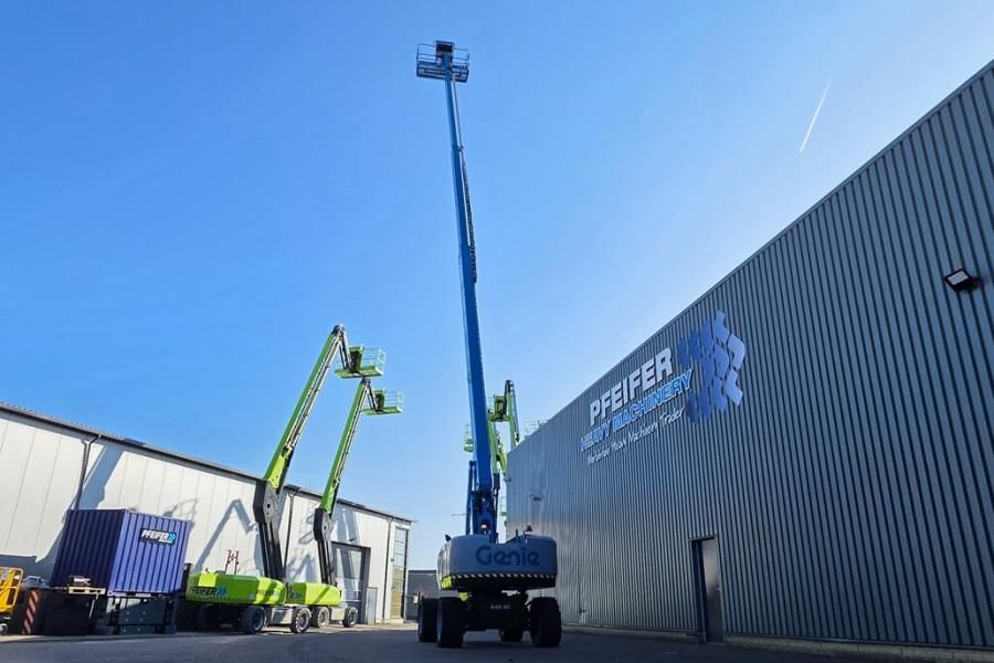 Genie S85XC Valid inspection, Diesel, 4x4 Drive, 28m Wor